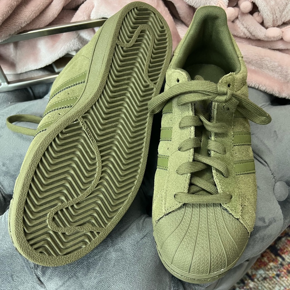 Adidas - Picture 2 of 2